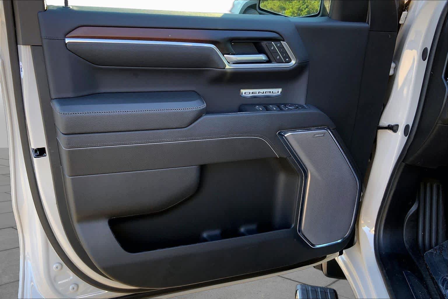Used 2026 GMC Sierra 1500 Denali AWD/4WD image 19