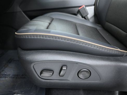 New 2026 Chevrolet Traverse High Country w/ LPO, Floor Liner Package image 23