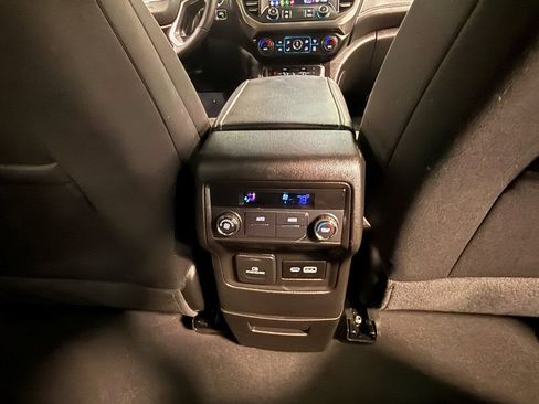 Used 2023 GMC Acadia AT4 image 74