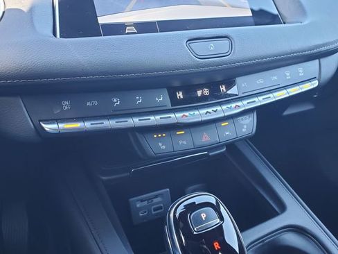 Certified 2023 Cadillac XT4 Premium Luxury w/ Cold Weather Package image 38