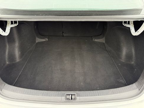 Used 2024 Toyota Corolla LE FWD image 17