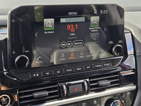 Used 2023 Nissan Pathfinder SL image 20