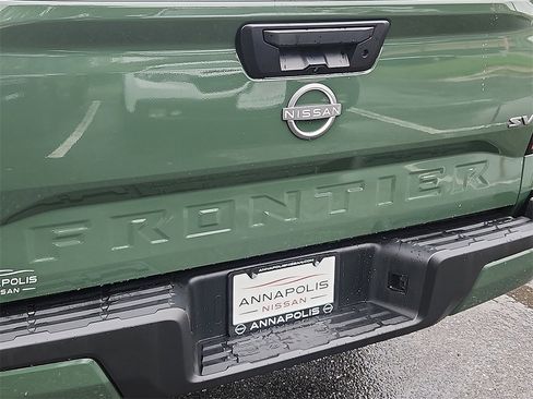 Certified 2024 Nissan Frontier SV image 31