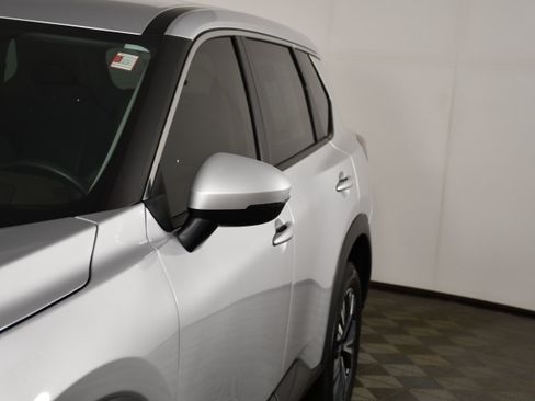 Used 2022 Nissan Rogue SV AWD/4WD image 13
