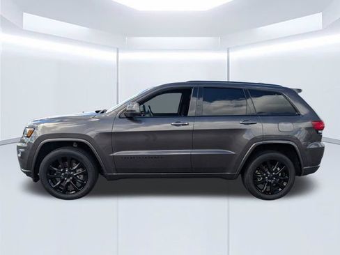 Used 2021 Jeep Grand Cherokee Laredo X RWD image 7