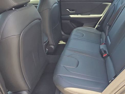 New 2026 Hyundai Elantra Limited FWD image 21