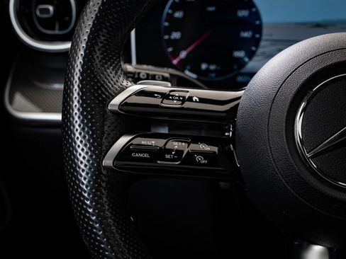 Used 2024 Mercedes-Benz GLC 300 4MATIC w/ AMG Line image 30