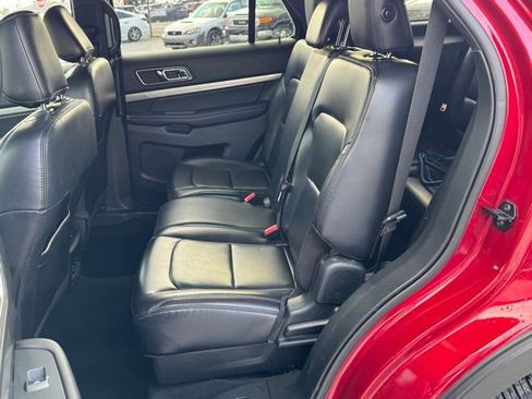 Used 2019 Ford Explorer XLT w/ Equipment Group 202A image 17