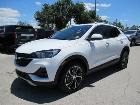 Used 2023 Buick Encore GX Select FWD image 3