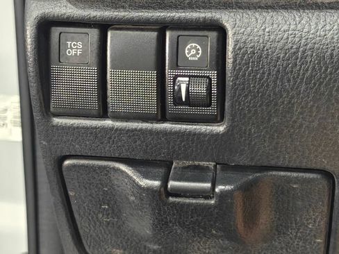 Used 2003 MAZDA MAZDA6 s FWD image 12