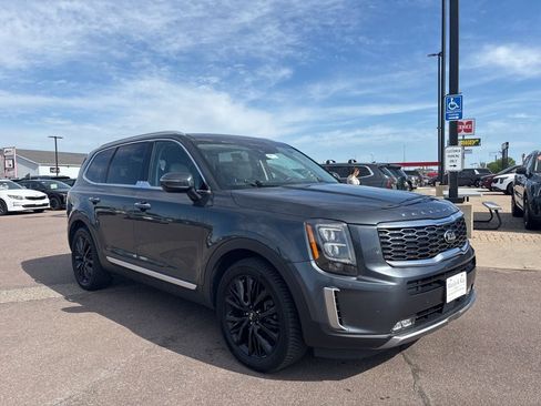 Used 2020 Kia Telluride SX w/ SX Prestige Package AWD/4WD image 3