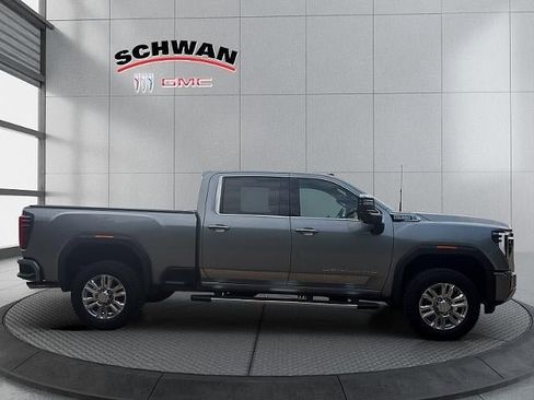 Used 2024 GMC Sierra 2500 Denali w/ Denali Reserve Package AWD/4WD image 5