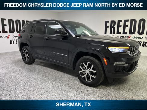 Used 2024 Jeep Grand Cherokee Limited image 3