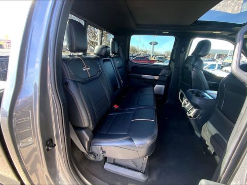 Used 2024 Ford F250 Platinum w/ FX4 Off-Road Package image 19