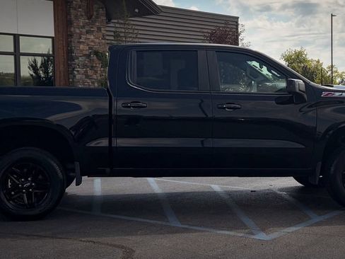 Used 2019 Chevrolet Silverado 1500 LT Trail Boss AWD/4WD image 24