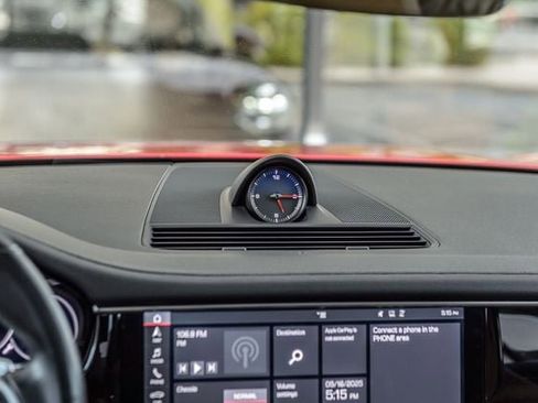 Used 2018 Porsche Panamera 4 image 29