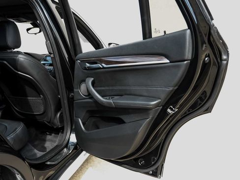 Used 2018 BMW X1 sDrive28i image 46