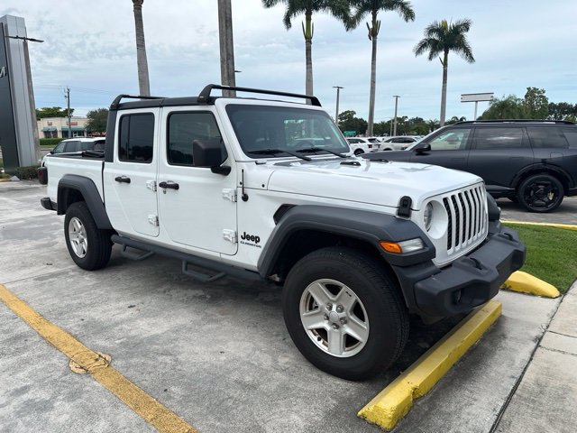 Used 2020 Jeep Gladiator Sport w/ Quick Order Package 24S AWD/4WD image 2