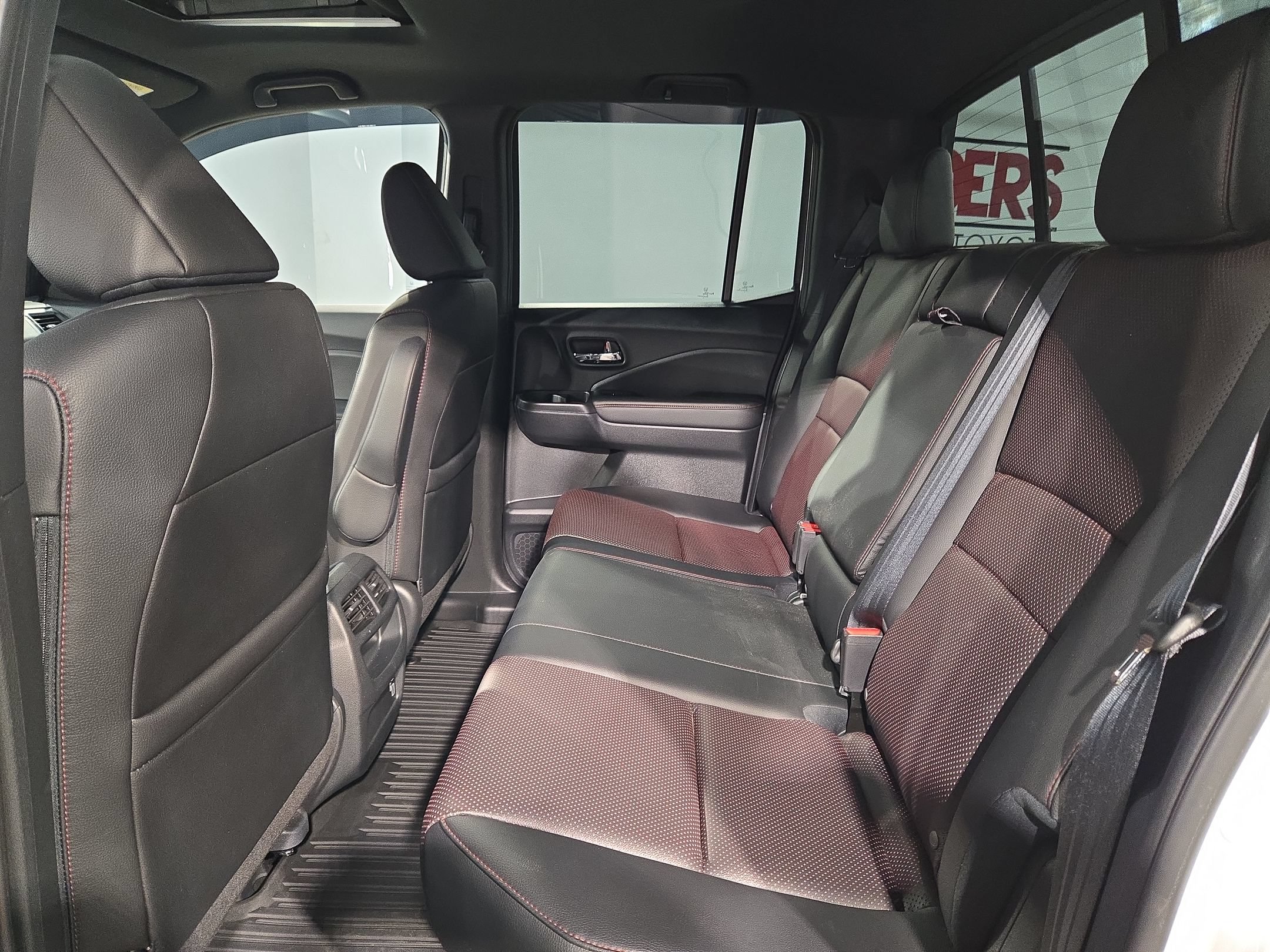 Used 2021 Honda Ridgeline Black Edition image 36