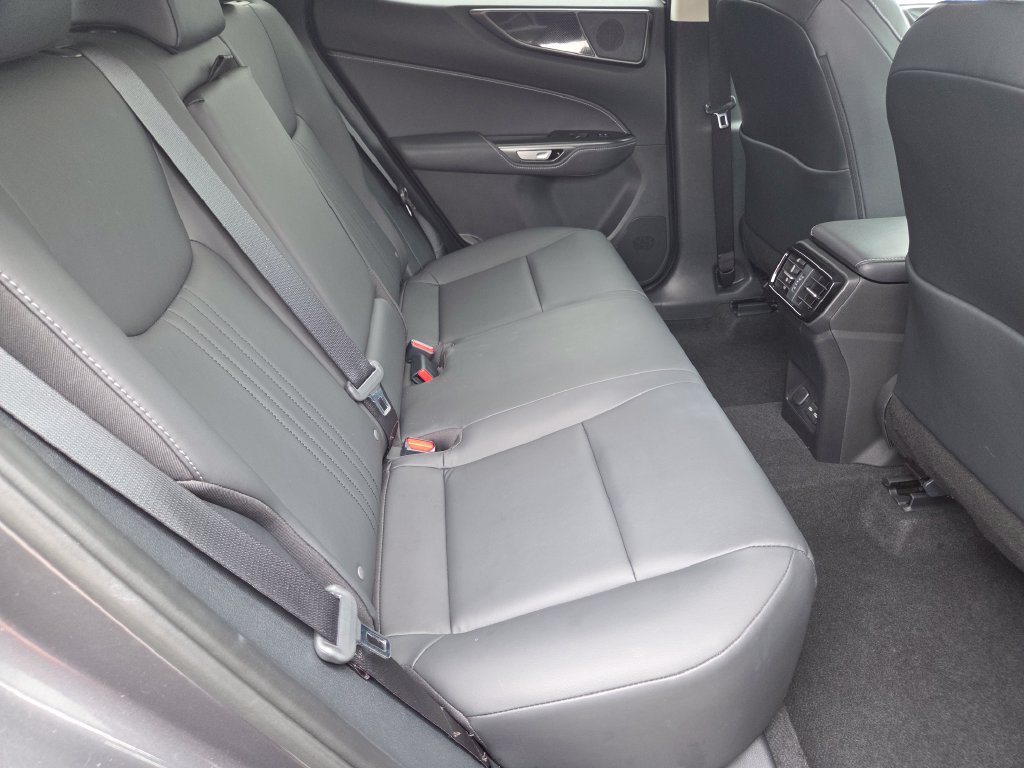 Certified 2025 Lexus NX 250 FWD w/ Accessory Package (2T) image 6