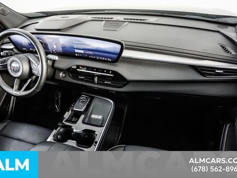 Used 2025 Buick Enclave Preferred FWD image 25