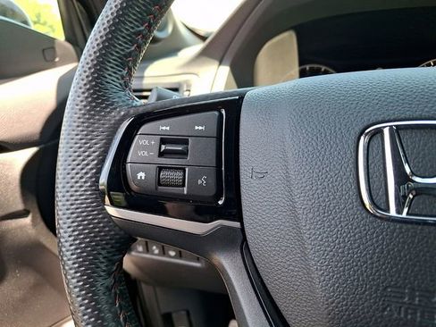 Used 2025 Honda Ridgeline Black Edition image 22