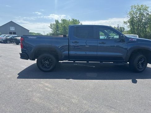 Used 2019 Chevrolet Silverado 1500 LT Trail Boss w/ Convenience Package image 9