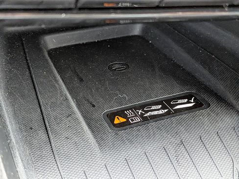Certified 2026 Chevrolet Equinox EV RS FWD image 68