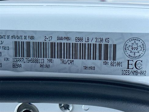 Used 2017 RAM 1500 Outdoorsman image 26