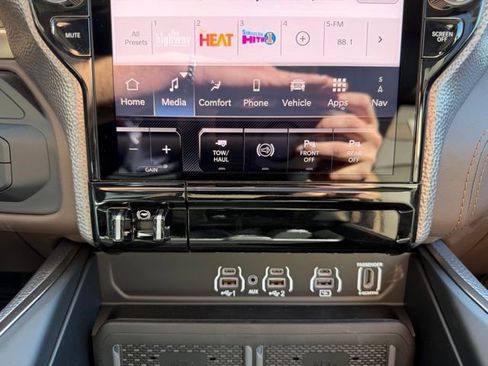New 2026 RAM 2500 Limited AWD/4WD image 20
