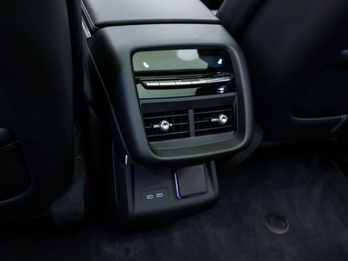 Certified 2025 Cadillac Lyriq Luxury w/ LPO, Floor Liner Package AWD/4WD image 24