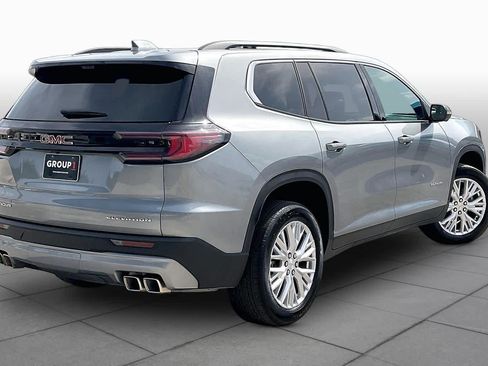 Used 2026 GMC Acadia Elevation w/ Elevation Premium Package FWD image 13