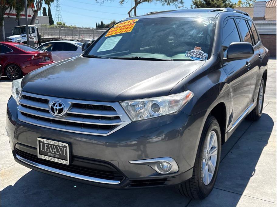 Used 2013 Toyota Highlander SE AWD/4WD image 3