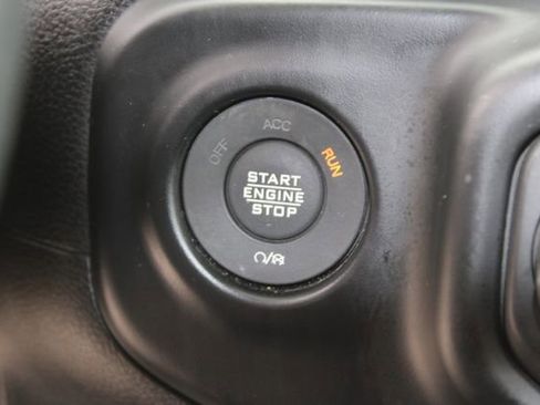 Used 2022 Jeep Wrangler Unlimited Sport AWD/4WD image 21
