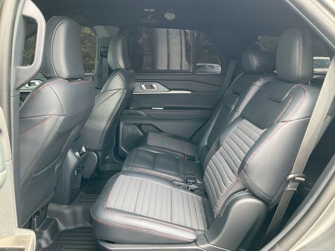 Certified 2026 Ford Explorer ST-Line RWD image 14