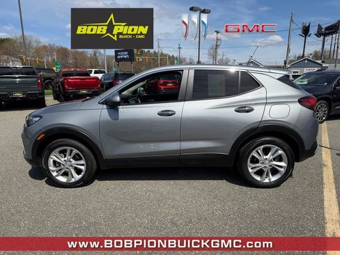 Used 2023 Buick Encore GX Preferred w/ Cold Weather Comfort Package AWD/4WD image 2