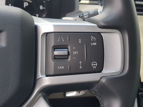 Certified 2025 Land Rover Discovery S AWD/4WD image 27
