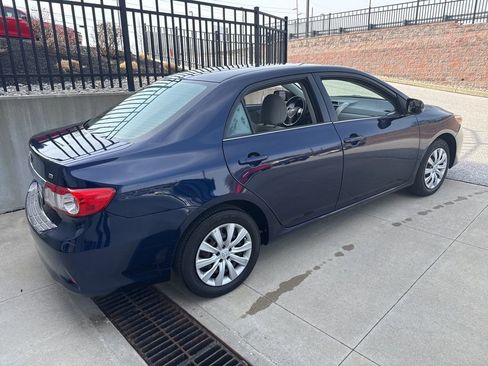 Used 2013 Toyota Corolla LE image 3