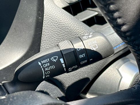 Used 2020 Toyota RAV4 XSE AWD/4WD image 29