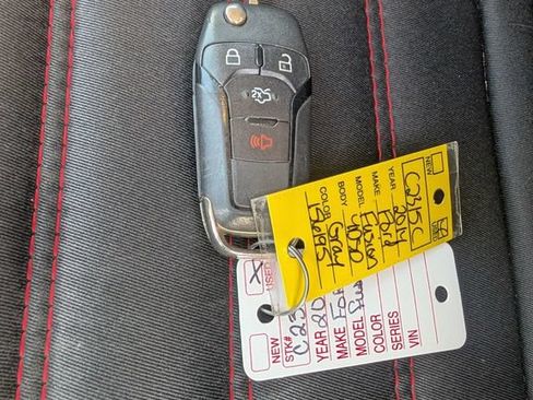 Used 2014 Ford Fusion SE w/ Equipment Group 201A FWD image 23