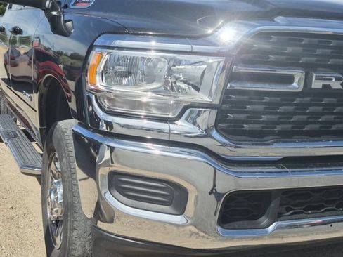 Used 2022 RAM 2500 Big Horn AWD/4WD image 4