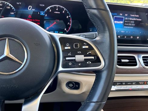 Used 2022 Mercedes-Benz GLS 450 4MATIC image 25