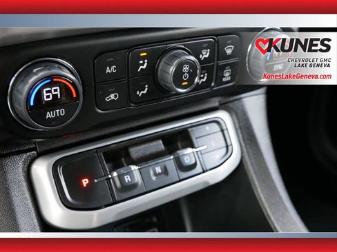 Used 2023 GMC Acadia SLT AWD/4WD image 22