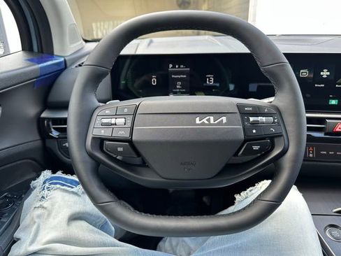 New 2026 Kia Sportage S image 37