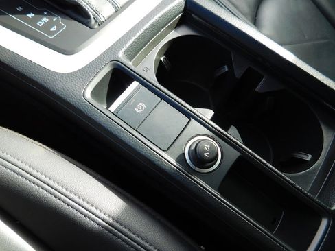 Used 2023 Audi Q3 2.0T Premium image 24