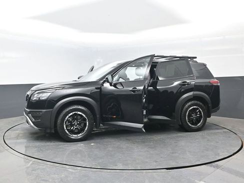 Used 2025 Nissan Pathfinder Rock Creek AWD/4WD image 27