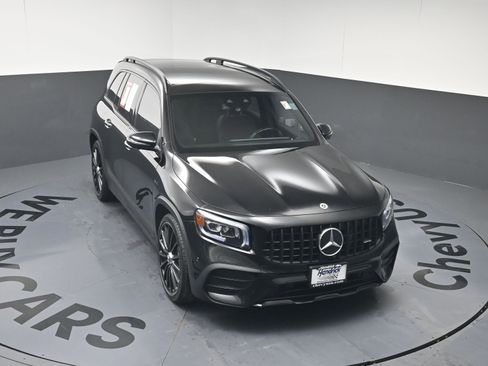 Used 2023 Mercedes-Benz GLB 35 AMG 4MATIC image 32