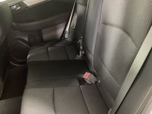 Used 2016 Subaru Outback 2.5i Premium image 10