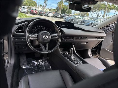 Used 2021 MAZDA MAZDA3 s image 36