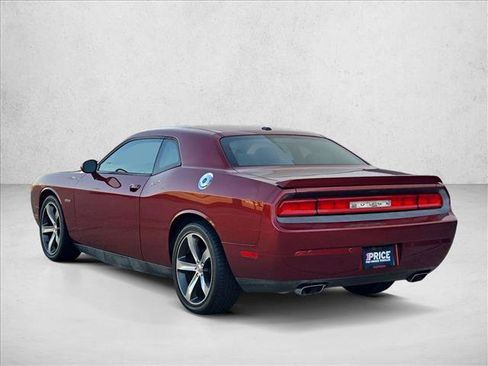 Used 2014 Dodge Challenger R/T RWD image 7